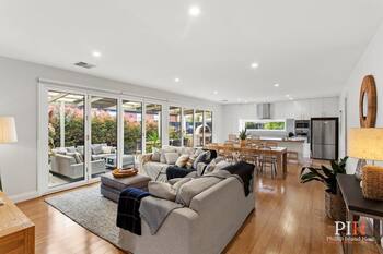 Stylish Indoor Outdoor Sleeps 8