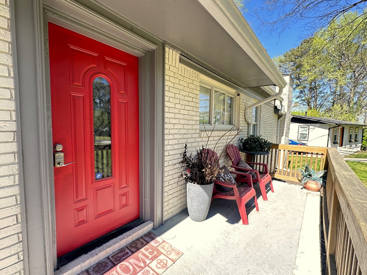 Nirvana – Cozy retreat with room for the entire family just minutes from Atlanta