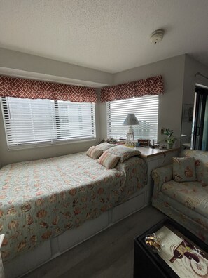 Queen Bed