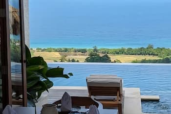 Umarato Villa Sumba - 4 Bedroom Private Villa with Infinity Pool