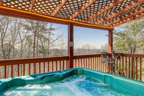 Private Hot Tub | Mountain Views