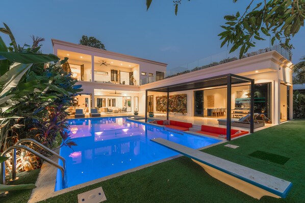 Pool