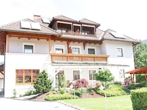 Esterni