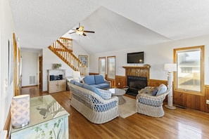 Mid Level Living Area