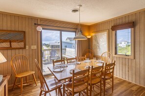 Top Level Dining Area