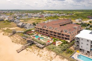 Croatan Surf Club Oceanfront Exterior