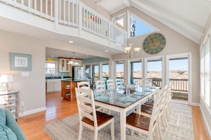 Mid Level Dining Area