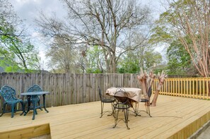 Private Deck | Outdoor Dining