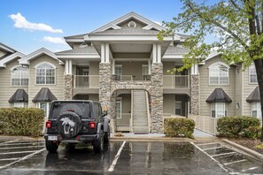 Building Exterior, Unit access is 6 Steps Down.
