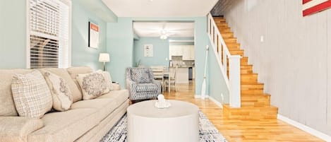 Living Room (Queen Sleeper)