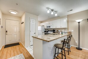 Kitchen | Central Air Conditioning | Keyless Entry