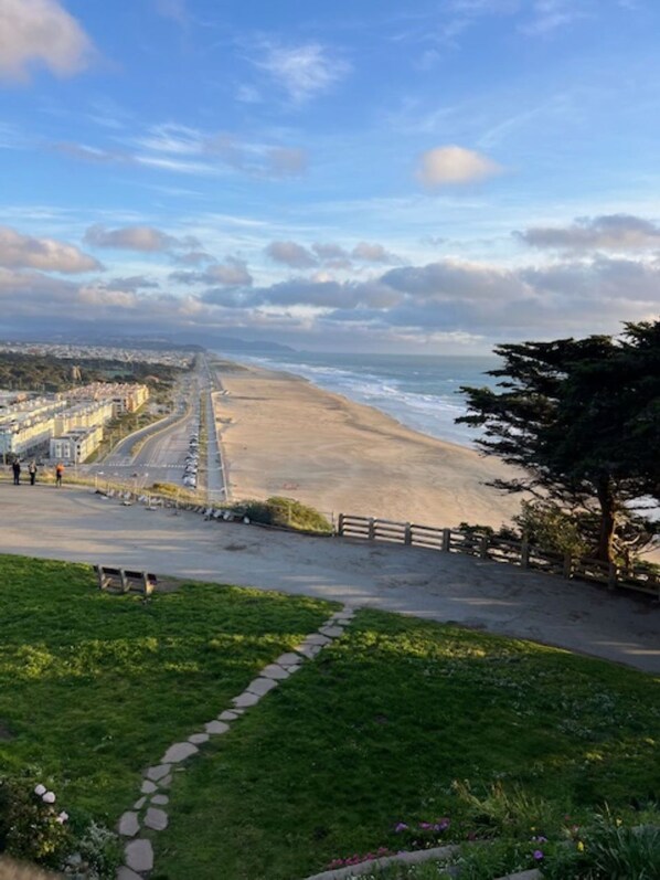 Strand