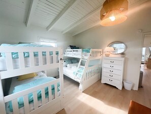 Bunk room to sleep 5
