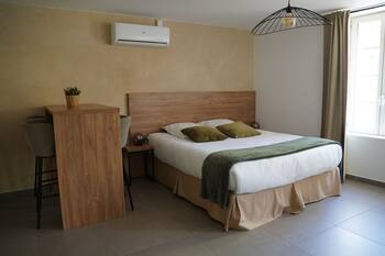 Studio 35m2 air-conditioned and fully equipped