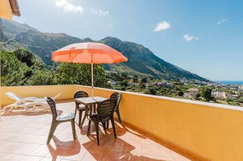 Apartment 'Appartamento Superior Con Terrazza5' with Shared Pool, Wi-Fi and Air Conditioning