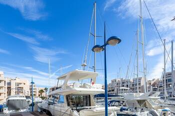 Lovely apartment for 4 guests with WIFI, A/C, pool, TV and terrace