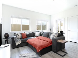#StayinMyDistrict #BookDirect #FurnishedMonthly