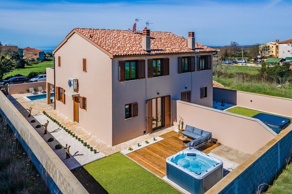 Holiday Home Exterior [summer]