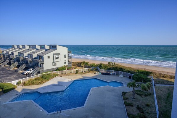 Shipwatch Villas Oceanfront North Topsail Condos with Pool