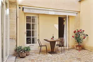 The private patio (non-smoking)