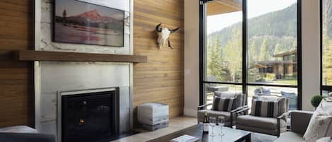 Living Room with Fireplace