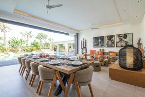 The dining Table