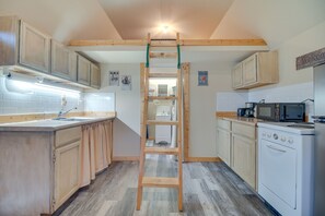 Kitchen | Drip Coffee Maker | Toaster