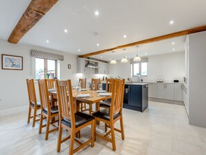 Kitchen/diner | Nupton Hop Kiln, Canon Pyon, near Hereford