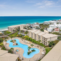Large Lagoon Community Pool!