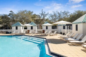 2 Minute Walk to Cabana Pool