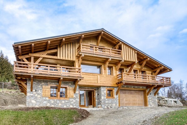 Le Chalet de Denis incarne le luxe alpin au cœur de Megève.