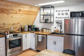 Fully-equipped kitchen
