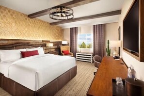 Unit with King size bed