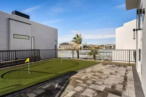 Sport court