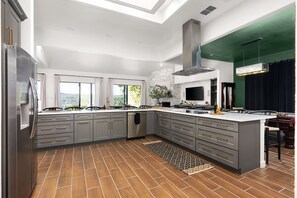 Private kitchen