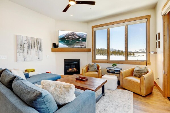 Amazing Views From the Luxurious Living Area