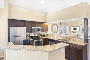 Full Kitchen