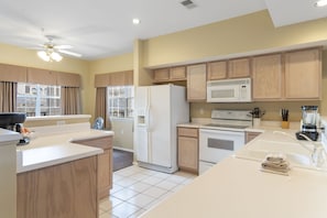 Full Kitchen