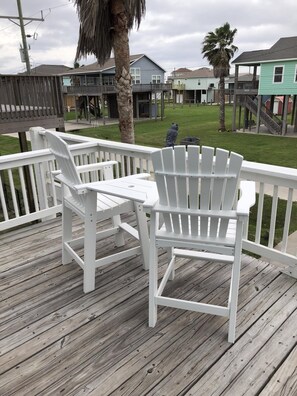 chairsoverlookingfront