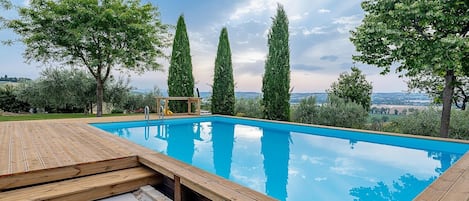 Holiday Home Swimming Pool