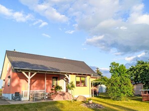 Nuage, Plante, Ciel, Bâtiment, Fenêtre, Paysage Naturel, Arbre, Maison, Lot Terre, Bois