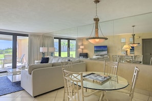 20-Edgewater-205-Dining