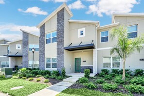 2-web-or-mls-2529-reading-trail