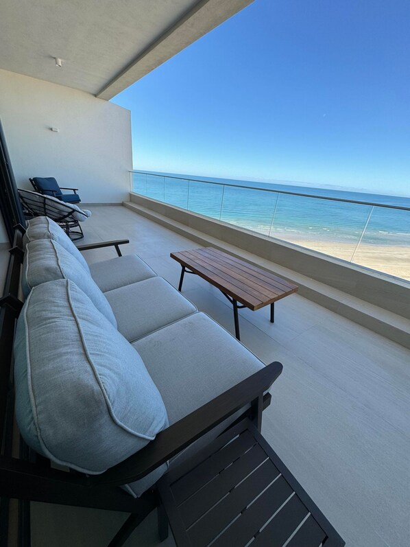 8th floor balcony view of the ocean