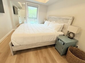 Amazing Kingsdown Gold Mattress (king size), Smart TV, Sofa Bedding Under Bed.