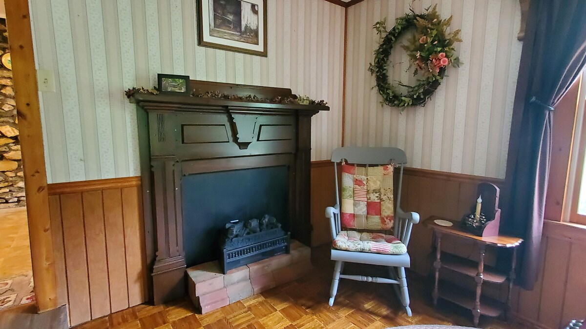 Country Home Newly Listed in the Blue Ridge Mountains of Floyd County