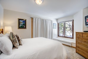 Relax in style: master bedroom & cozy window seating!