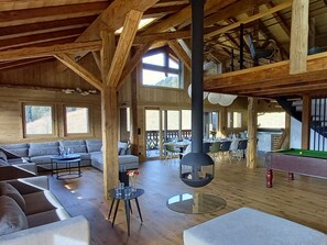 Le-Char-salon-salle-manger-location-appartement-chalet-Les-Gets