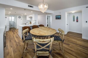 Dining Area - Dining for four.