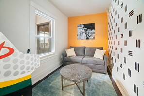 Game Room With Seating & Pull-Out Sofa Couch (Double Size)